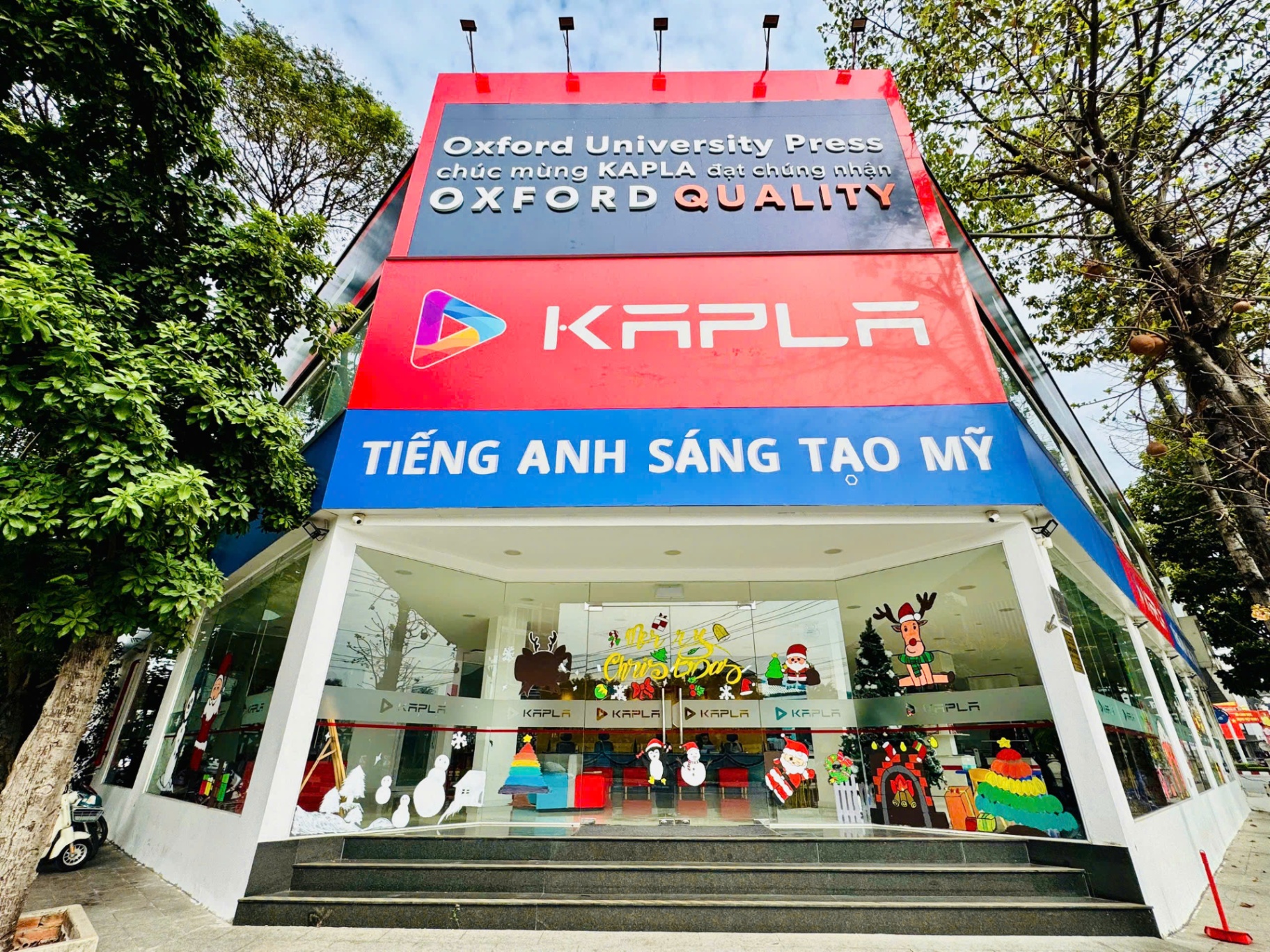 KAPLA DĨ AN – trung tâm Kapla Tiếng Anh Sáng Tạo Mỹ chuẩn Oxford Quality